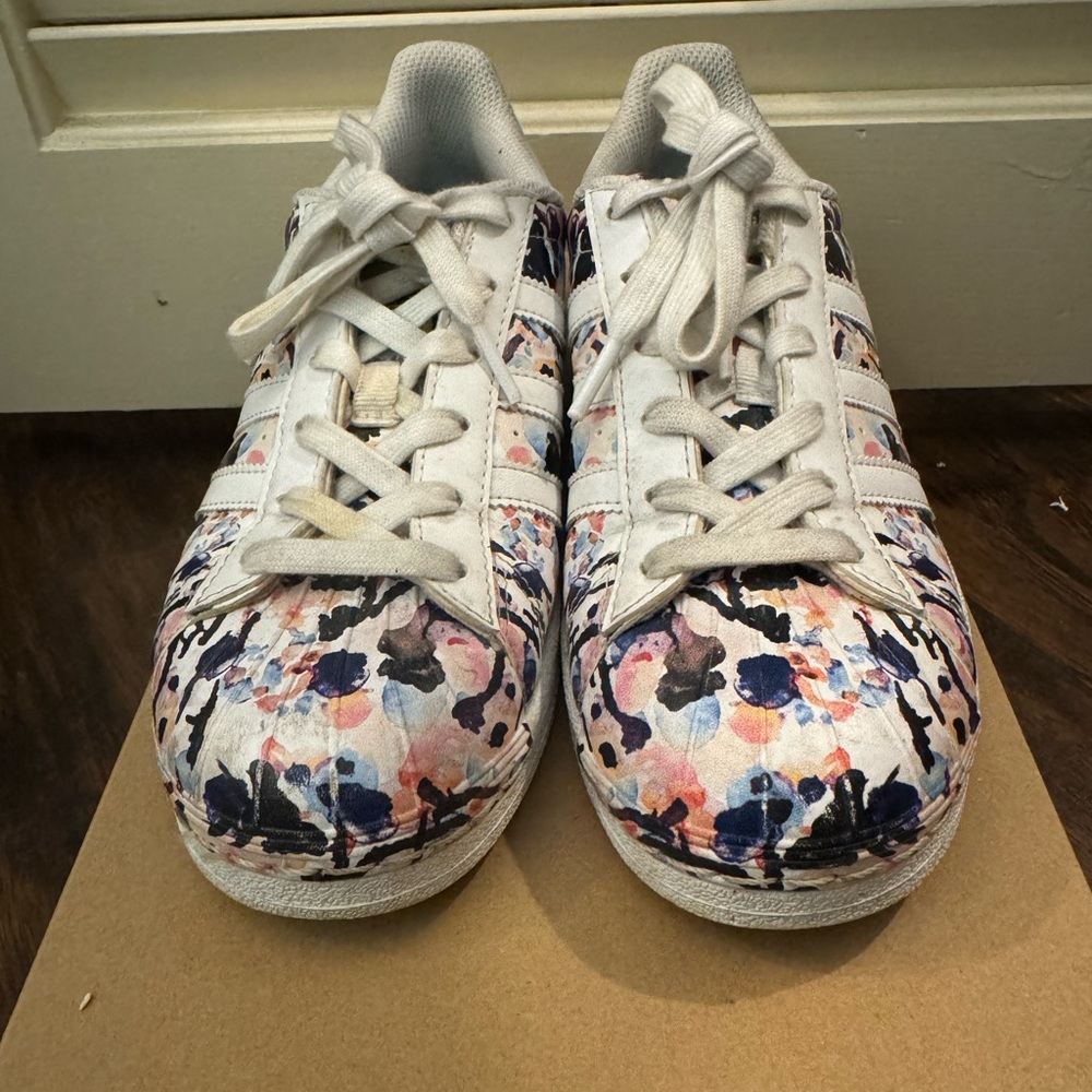 Adidas Superstar Shoe